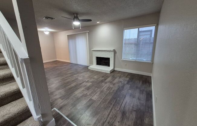 2 beds, 1 bath, $1,900, Unit 9