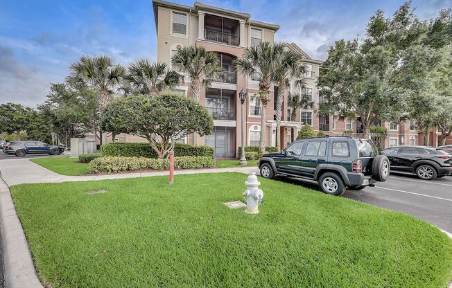 3 beds, 2 baths, $1,865, Unit UNIT 103