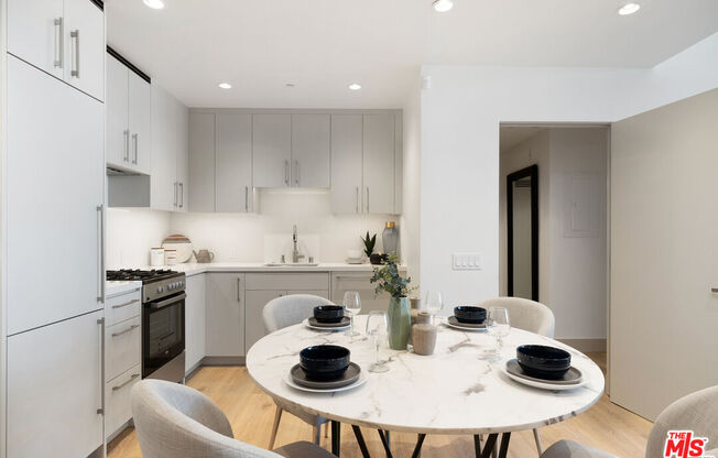 1 bed, 1 bath, 720 sqft, $4,195, Unit 310