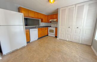 Move-In Ready North Raleigh Townhome Near I-440 & I-540