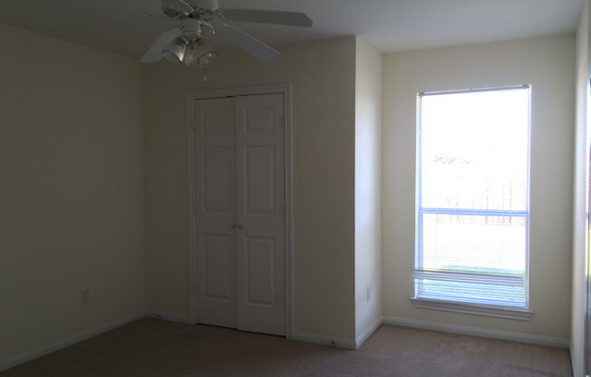 3 beds, 2 baths, $1,695