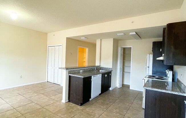 2 beds, 1 bath, $1,495