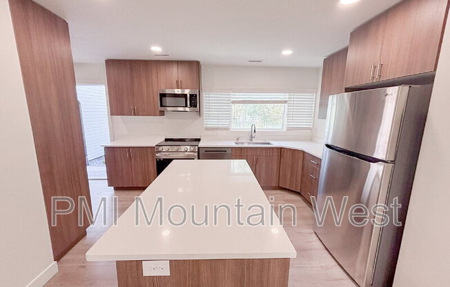 985 HORSLEY CIR