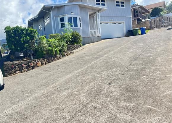 2161 MANOA RD