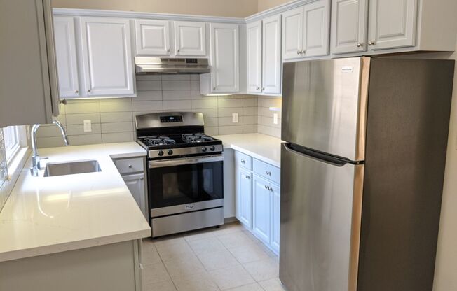 1 bed, 1 bath, $2,795, Unit 6