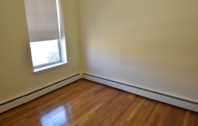172 North Beacon St. 2S