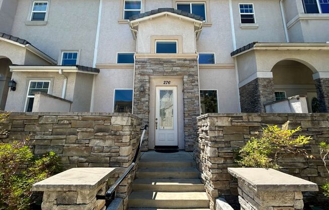 Spacious 3-Bedroom, 2.5-Bath Condo for Rent – El Cajon