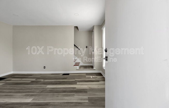 1047 S JAMES RD