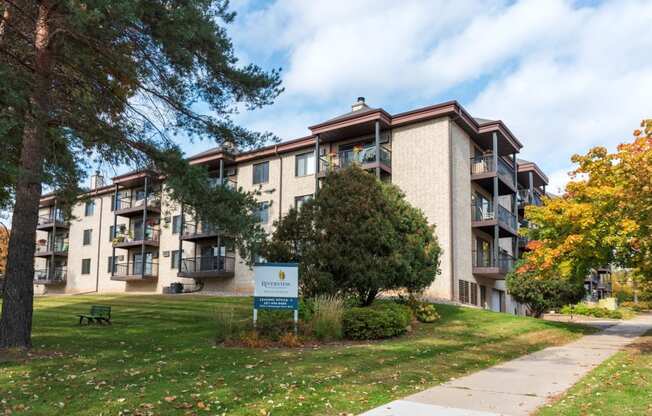 beautiful location overlooking the Mississippi River in St Paul Paul