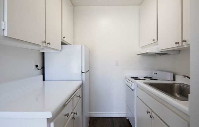 Studio, 1 bath, 410 sqft, $1,795, Unit 056