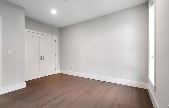 2 beds, 1 bath, 940 sqft, $3,600, Unit 305
