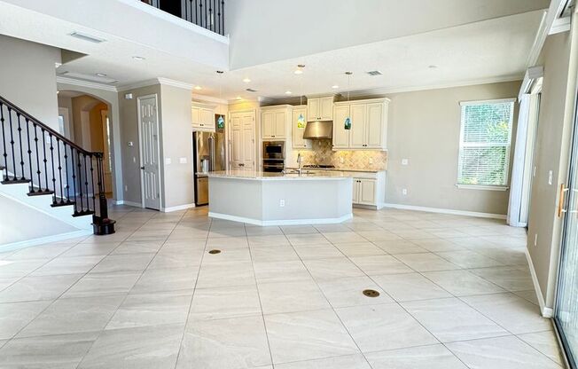 ANNUAL UNFURNISHED 4-BEDROOM, 3.5-BATHROOM WITH A DEN AND A LOFT AT ARBOR LAKES ON PALMER RANCH