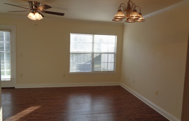 2 beds, 2.5 baths, $1,300