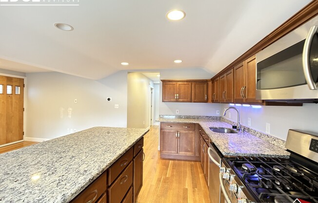 171 LEXINGTON ST