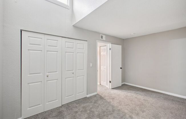 2 beds, 1.5 baths, 980 sqft, $1,425, Unit 972