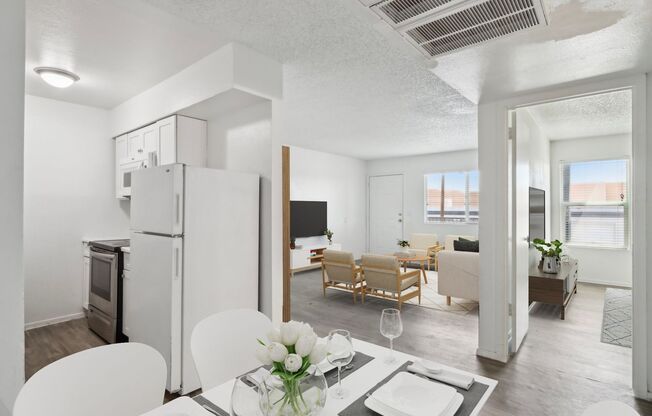 1 bed, 1 bath, 586 sqft, $999, Unit S112