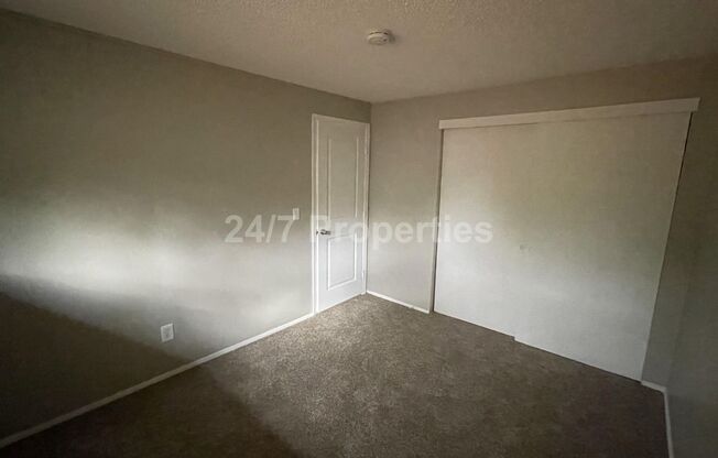 2 beds, 1 bath, $1,395, Unit 07