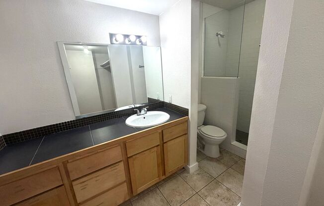 2 beds, 2 baths, 960 sqft, $1,500, Unit ELP2202-162