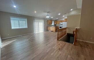 5 beds, 2 baths, $1,995