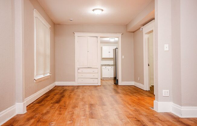 1445 Yates