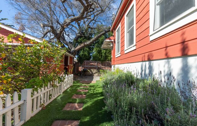 703 Manzanita Avenue