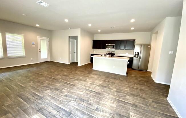 12751 LANDON LGT LN