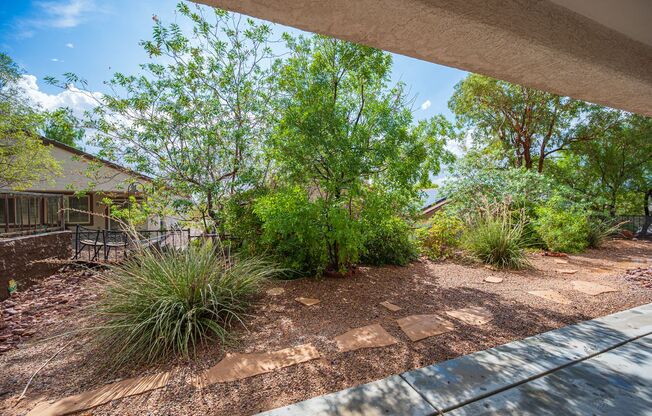 Beautiful single story home (55+). 3 Bed 2 Bath NEW Carpet and Paint