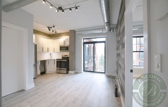 1 bed, 1 bath, 373 sqft, $1,850, Unit 210