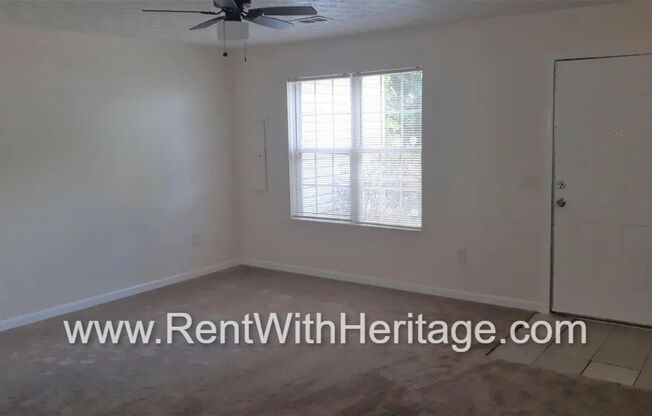 Awesome 3bd/ 2ba Townhome, Super Spacious, Small Community, Great Location