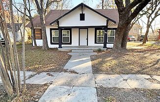 Nice 3 Bdrm 1 Bath home in Gainesville Tx.