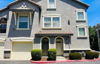 Beautiful Tri-Level Condominium in Gated Elk Grove Community!