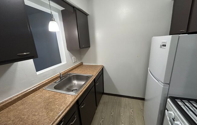 1 bed, 1 bath, $995, Unit 318