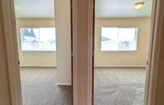 3 beds, 2 baths, 1,180 sqft, $1,529, Unit B303