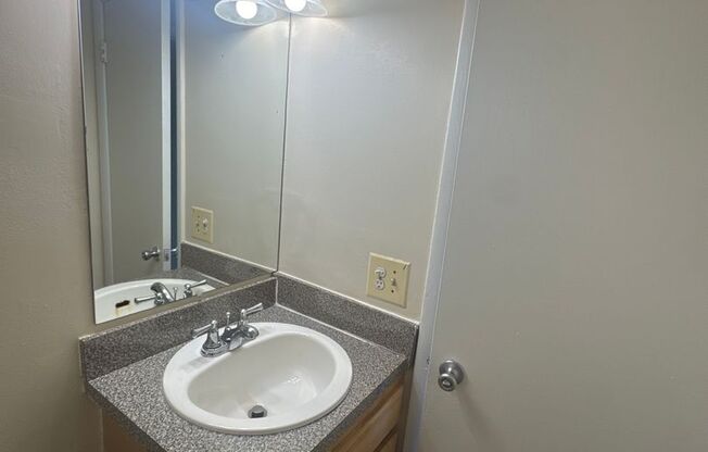 3 beds, 2 baths, 1,300 sqft, $2,300, Unit 3412 #203