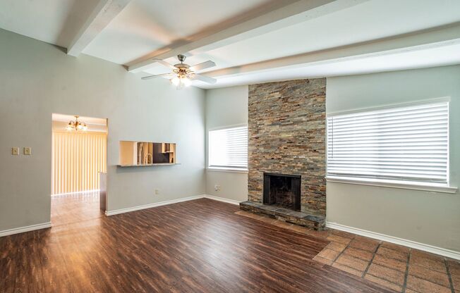 304 W WILLIAM CANNON