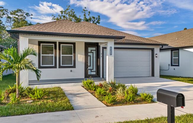 Brand New Construction 4bedroom/3bathroom Home Available Immediately in North St Pete!