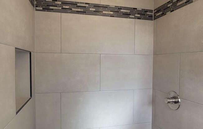 2 beds, 2 baths, $7,650, Unit 10B