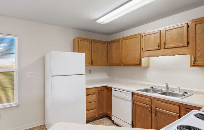 2 beds, 2 baths, $1,350