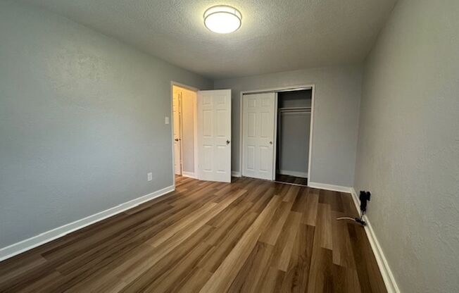 1 bed, 1 bath, 600 sqft, $1,299, Unit 5627 Rippey St. #C4