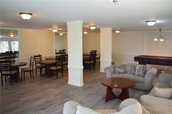 2 beds, 1 bath, 800 sqft, $2,300, Unit UNIT 210A