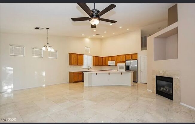 Beautiful 3-Bedroom + Loft Home for Rent in Summerlin!