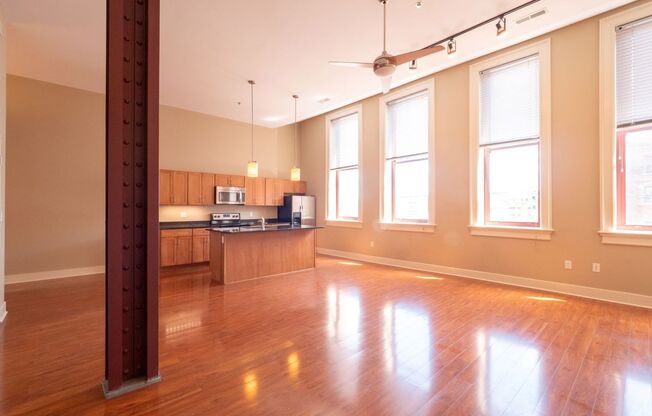 1 bed, 1 bath, 945 sqft, $1,590, Unit 308