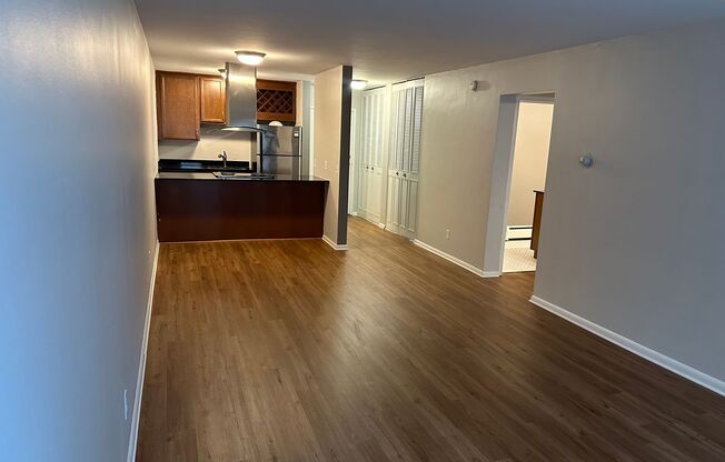 1 bed, 1 bath, 750 sqft, $1,295, Unit 109(R)