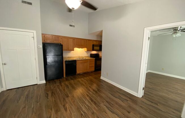1 bed, 1 bath, 408 sqft, $695, Unit 86