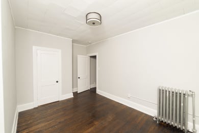 3 beds, 1 bath, 1,300 sqft, $2,835