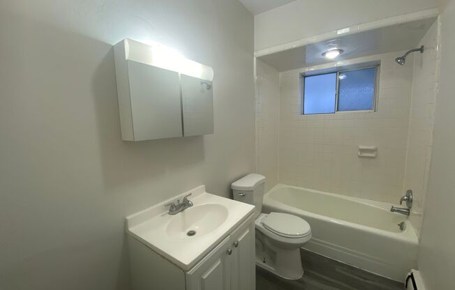 3 beds, 2 baths, 1,324 sqft, $1,450, Unit P02