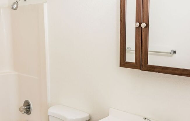 2 beds, 1 bath, 836 sqft, $1,395, Unit 20