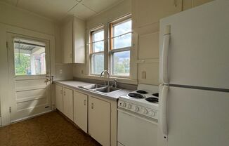 1 bed, 1 bath, $745