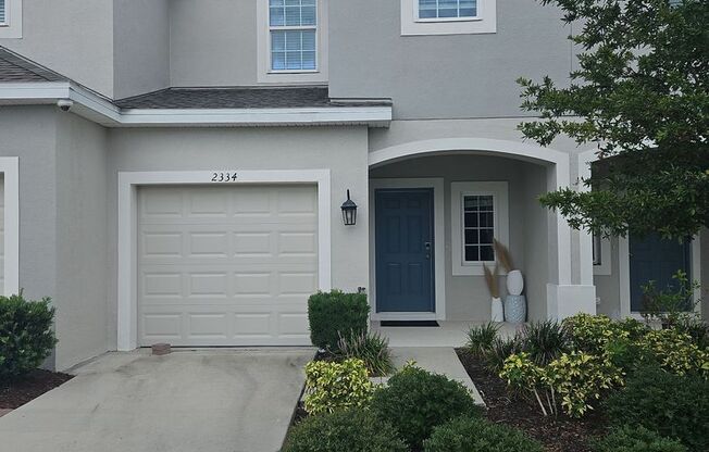 New 3 bedroom townhome for rent in The Townhomes at River Landing!