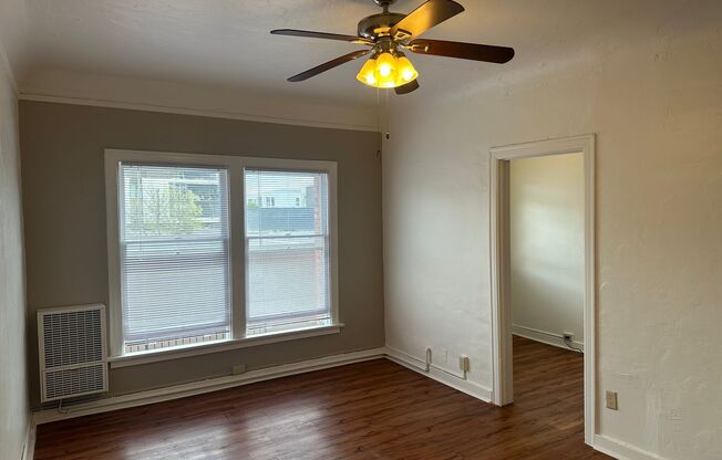 222-1716 N EDGEMONT ST